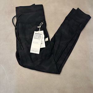 Vuori Camo Daily Leggings